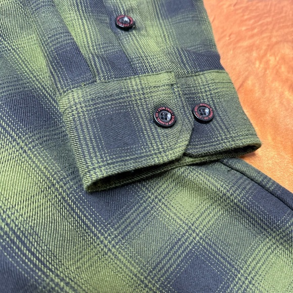 Dixxon Lone Wolf Green Plaid Button-Up Flannel Shirt - Picture 6 of 6